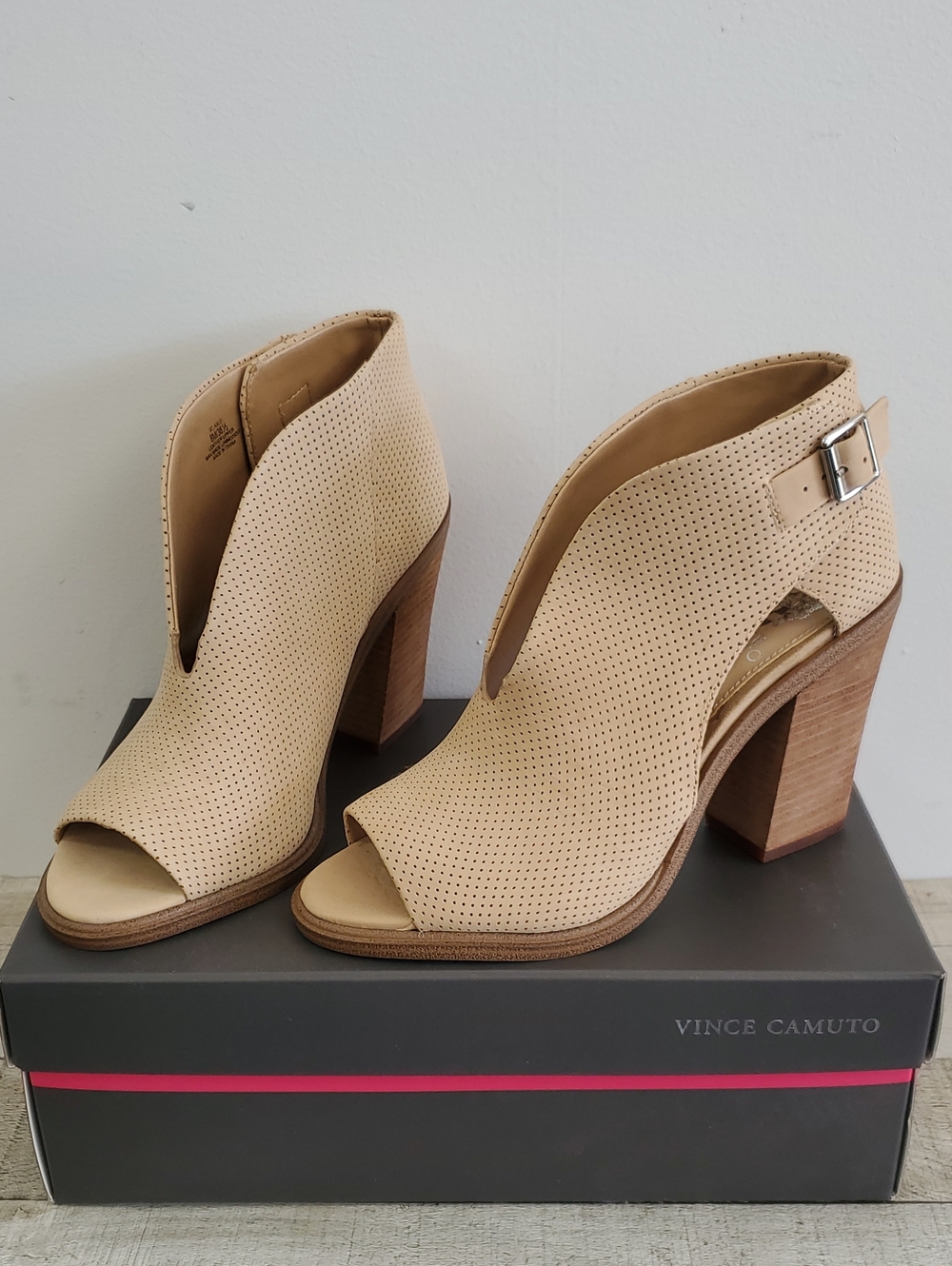 NEW Vince Camuto open toe booties